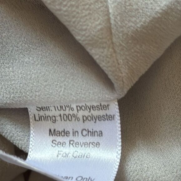 Anthropologie Paper Crown Ruffle Poppy White Water Floral Jumpsuit sz Small - Picture 15 of 16